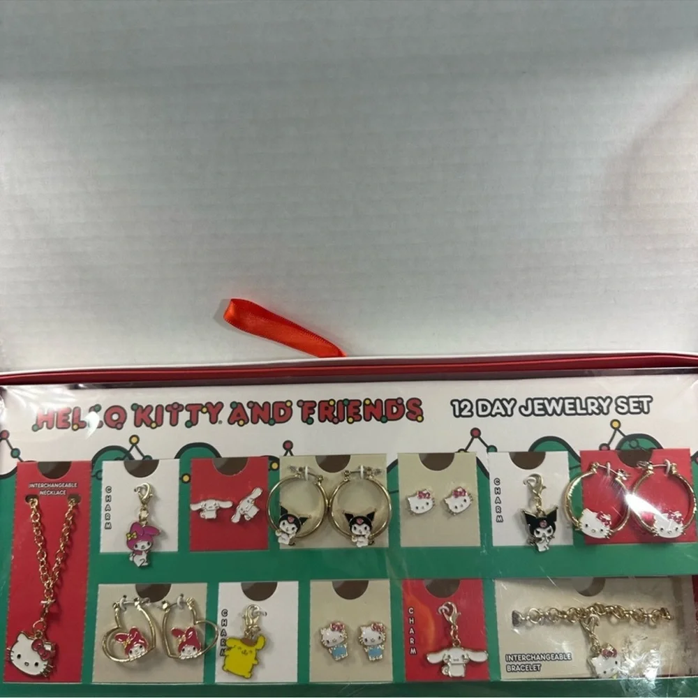 🆕 Hello Kitty 12 Day Jewelry Set & Travel Organizer